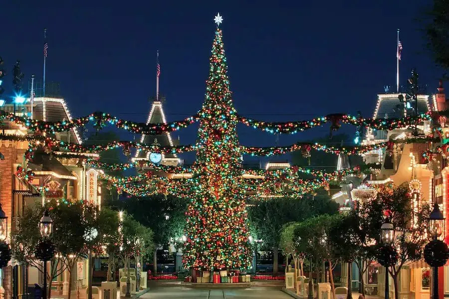 Disneyland California revela novidades da temporada de Natal 2024