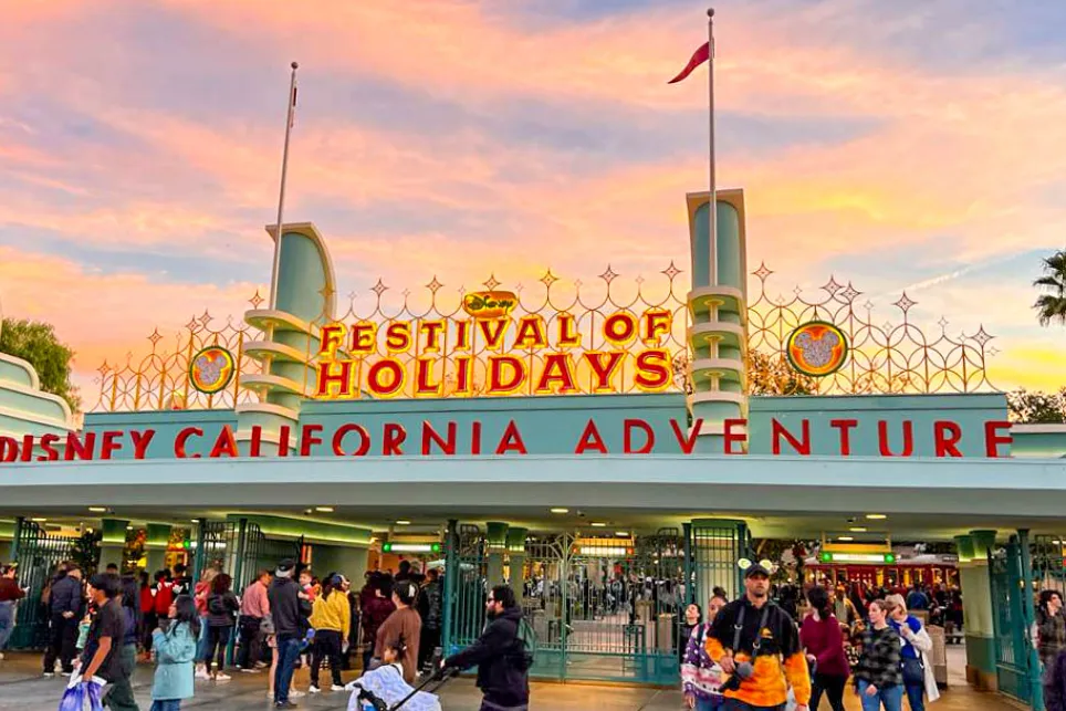 Disneyland California revela novidades da temporada de Natal 2024